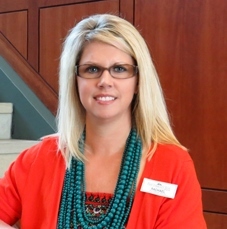 FIRST COMMUNITY BANK’S RACHAEL FISHER EARNS DIPLOMA  